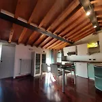 Appartamento Sui Tetti Di Parma
