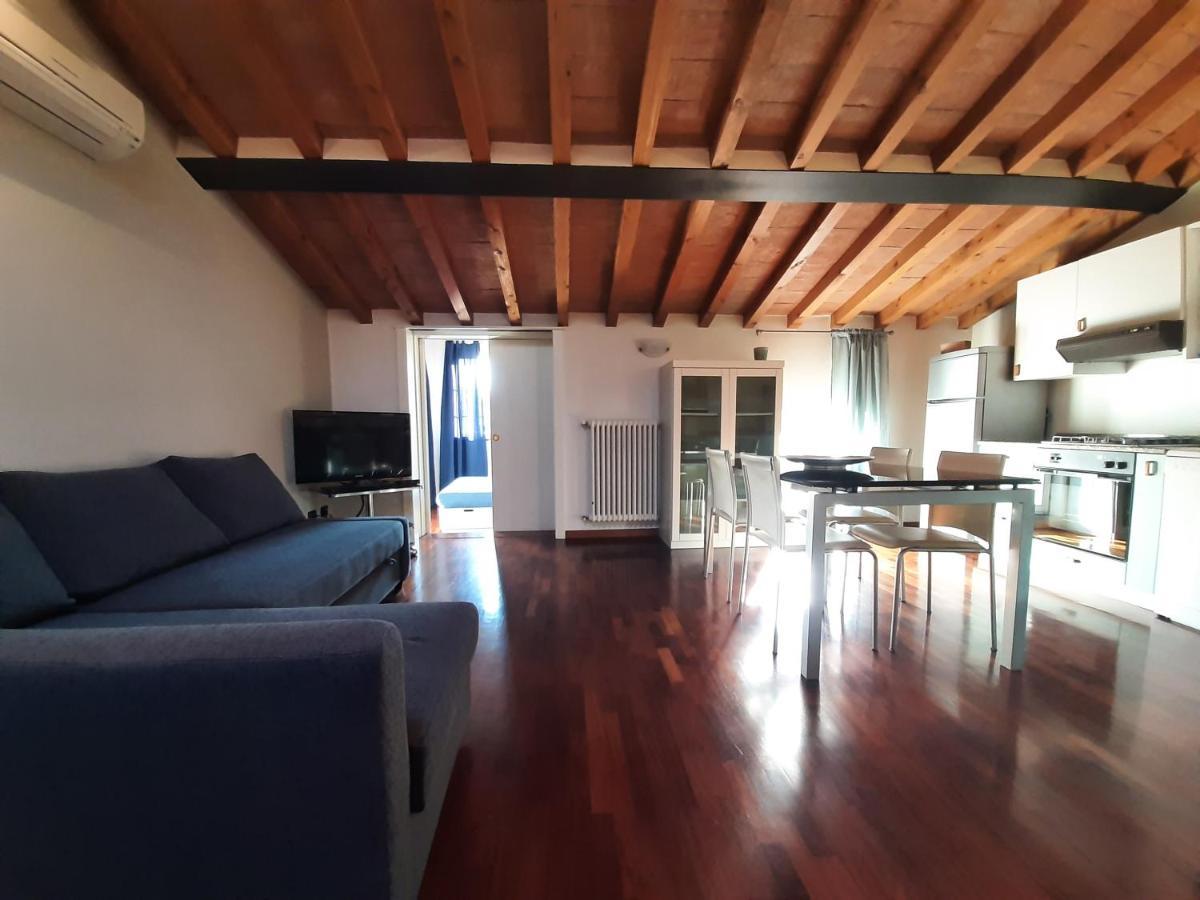 Sui Tetti Di * Parma